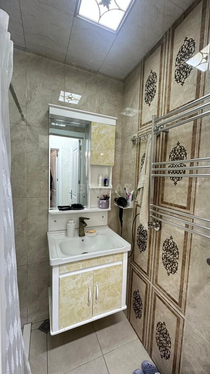 3 otaqlı Yeni tikili, Xırdalan