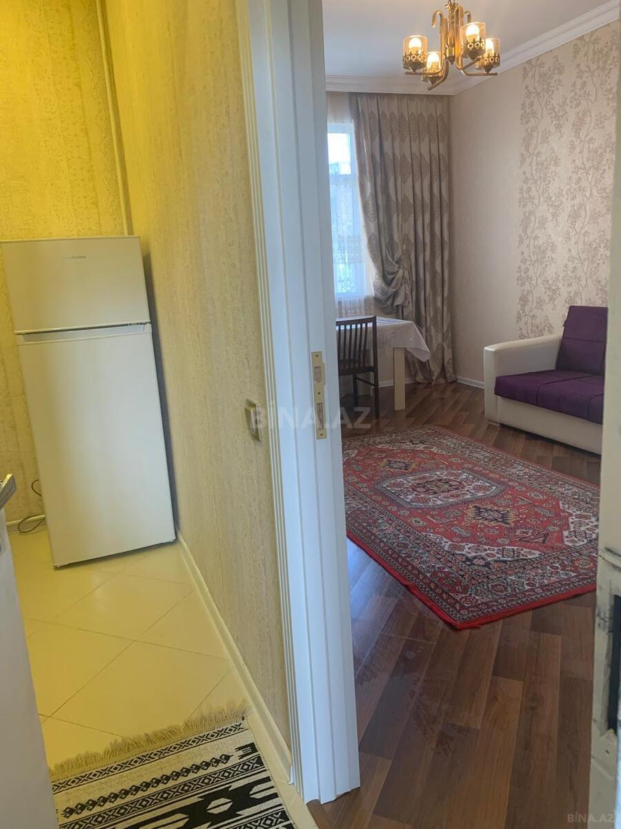 2 otaqlı Köhnə tikili, Memar Əcəmi m., Bakı
