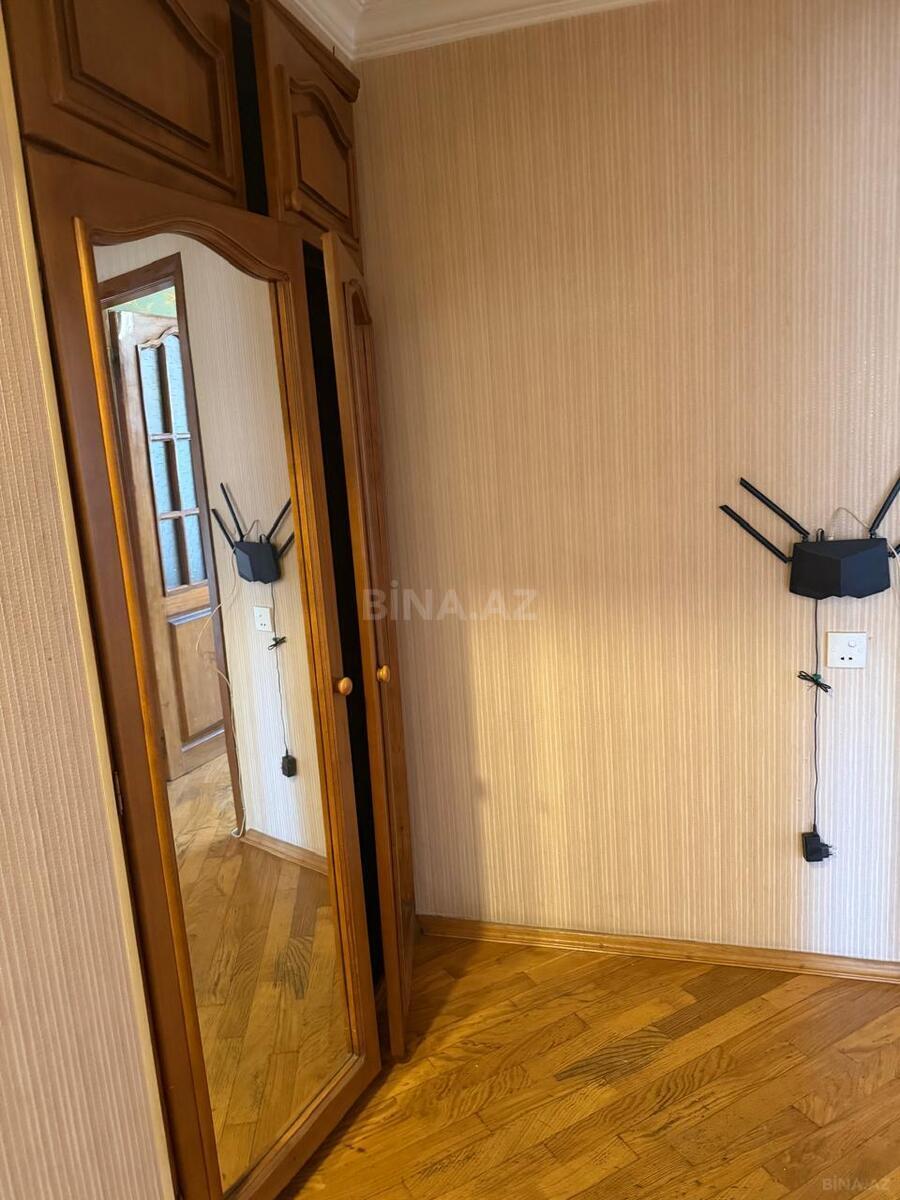 3 otaqlı Köhnə tikili, İnşaatçılar m., Bakı