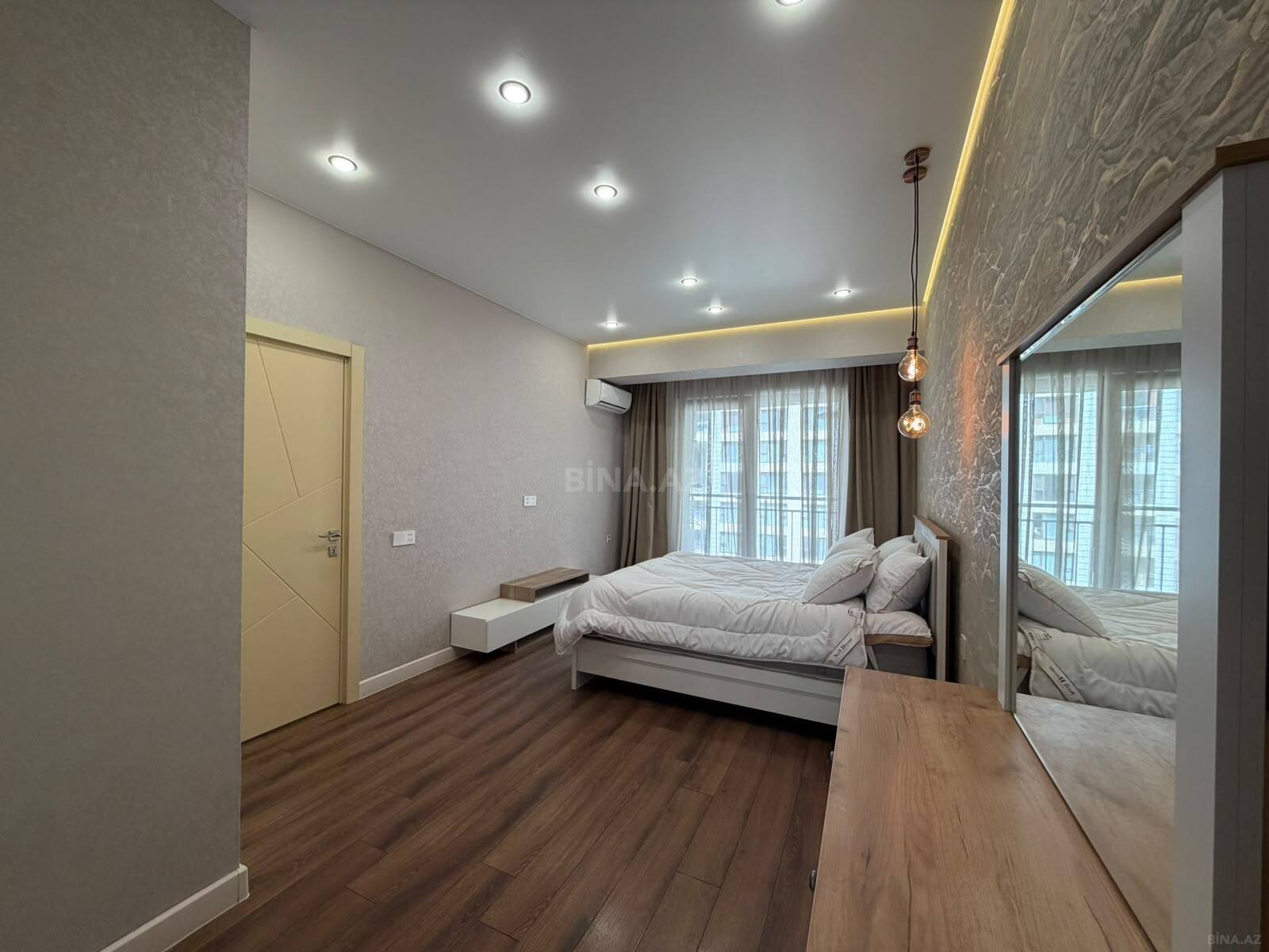 3 otaqlı Yeni tikili, Şah İsmayıl Xətai m., Bakı