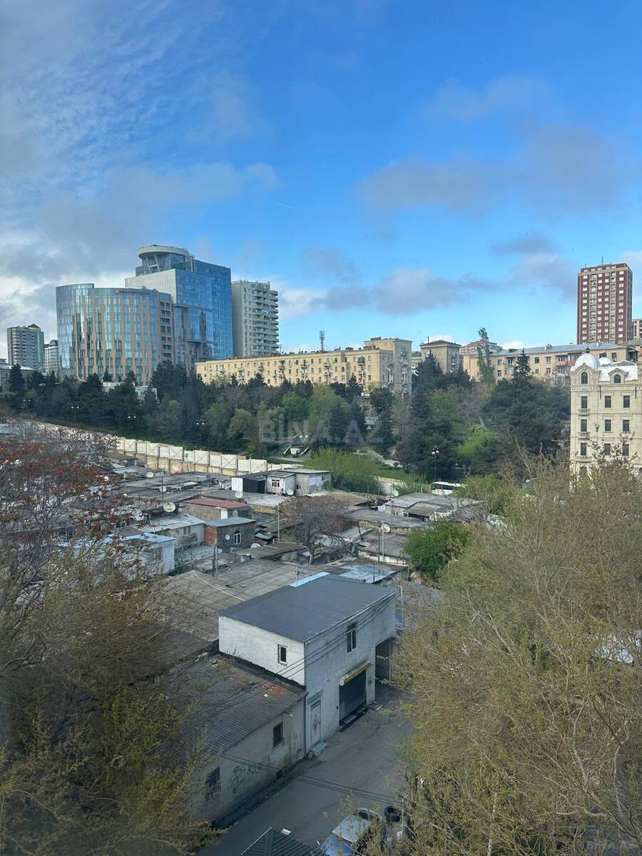 3 otaqlı Yeni tikili, Nizami m., Bakı