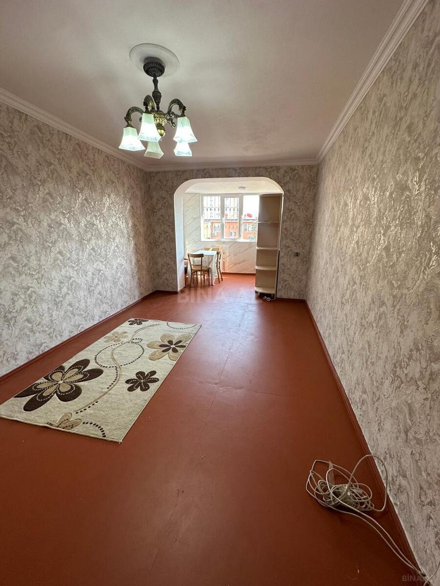 2 otaqlı Köhnə tikili, Qara Qarayev m., Bakı