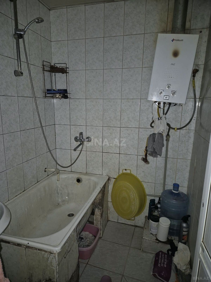 2 otaqlı Köhnə tikili, Memar Əcəmi m., Bakı