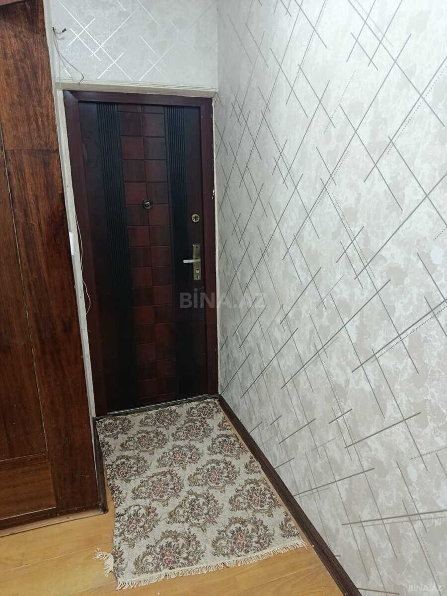 3 otaqlı Köhnə tikili, Qara Qarayev m., Bakı