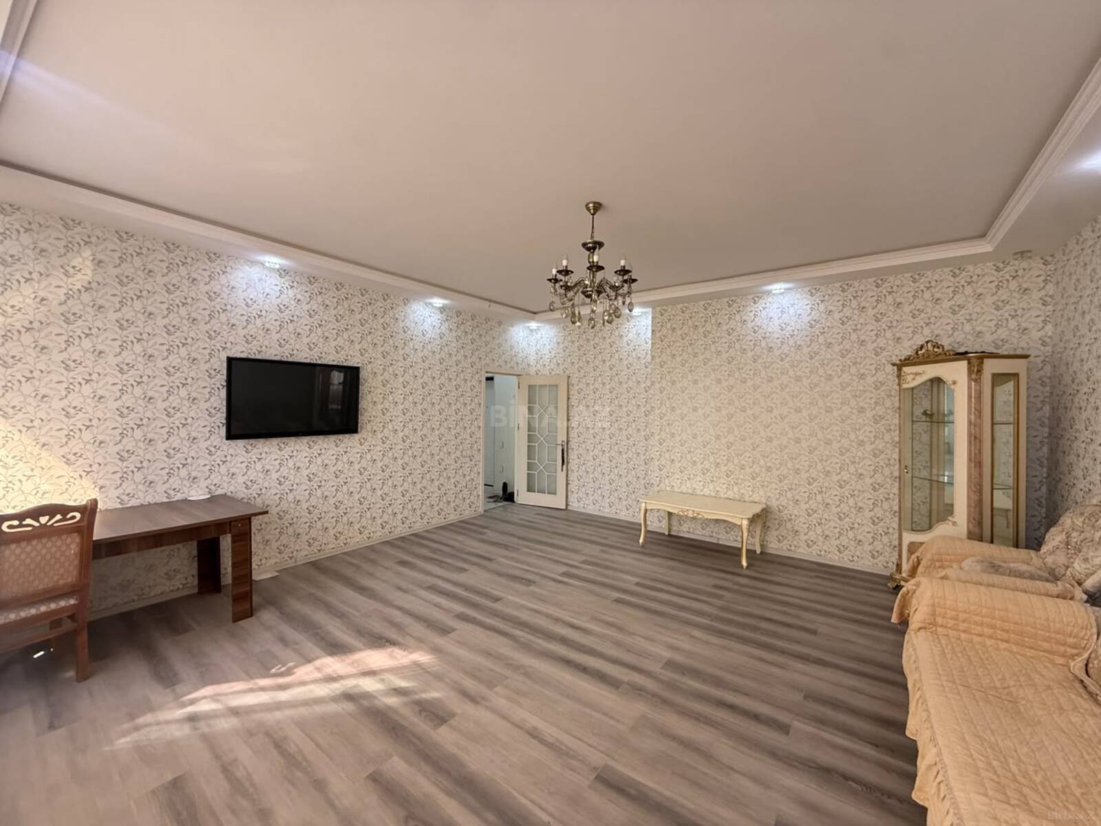 3 otaqlı Yeni tikili, Şah İsmayıl Xətai m., Bakı