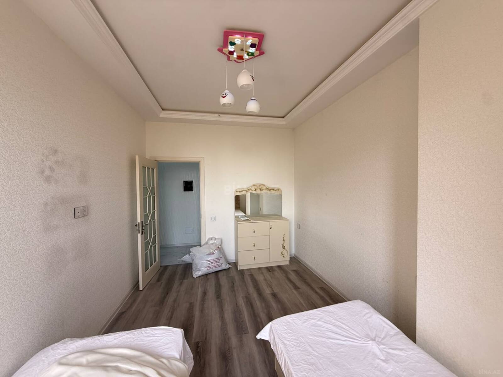 3 otaqlı Yeni tikili, Şah İsmayıl Xətai m., Bakı