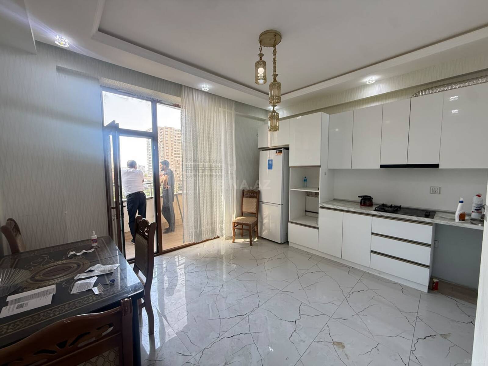 3 otaqlı Yeni tikili, Şah İsmayıl Xətai m., Bakı