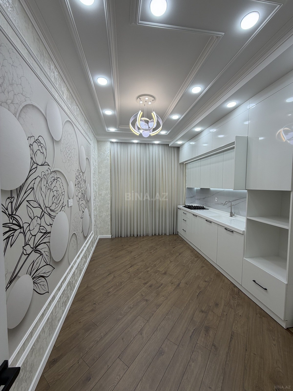 3 otaqlı Yeni tikili, Neftçilər m., Bakı