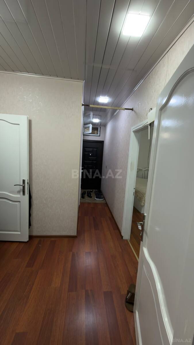 3 otaqlı Köhnə tikili, Memar Əcəmi m., Bakı