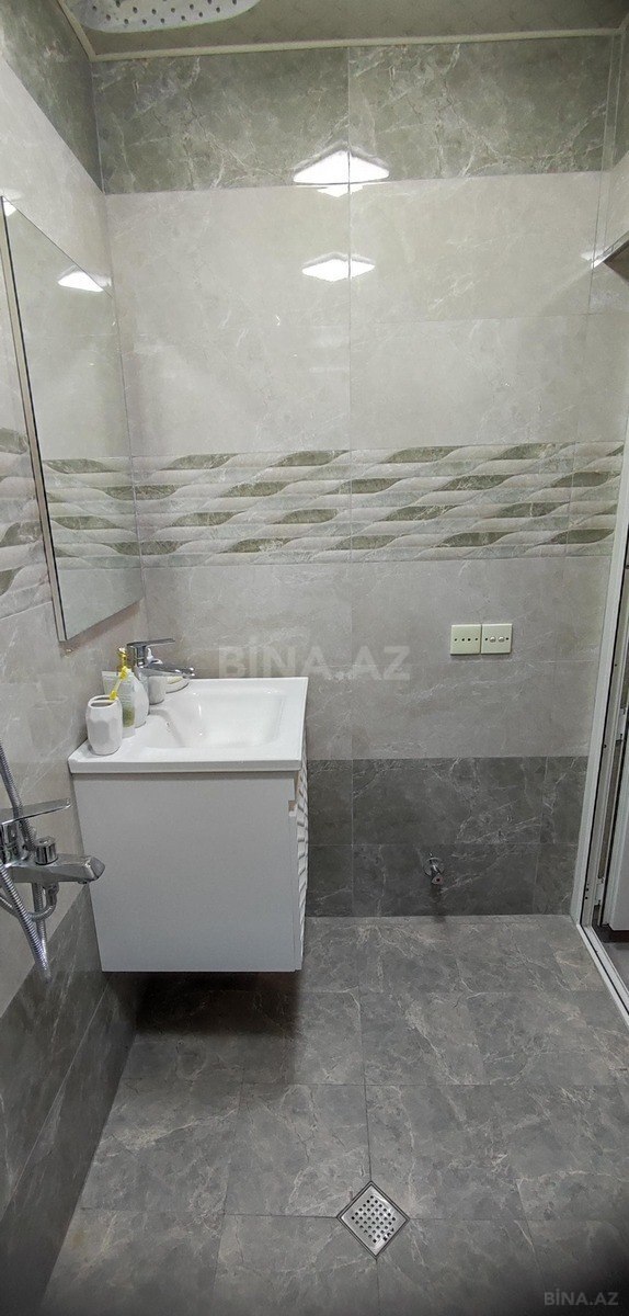 2 otaqlı Köhnə tikili, Elmlər Akademiyası m., Bakı