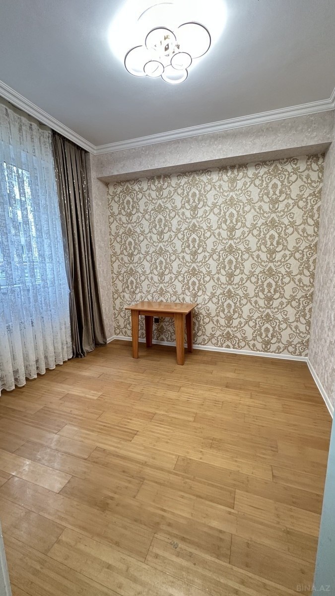 2 otaqlı Yeni tikili, Xırdalan