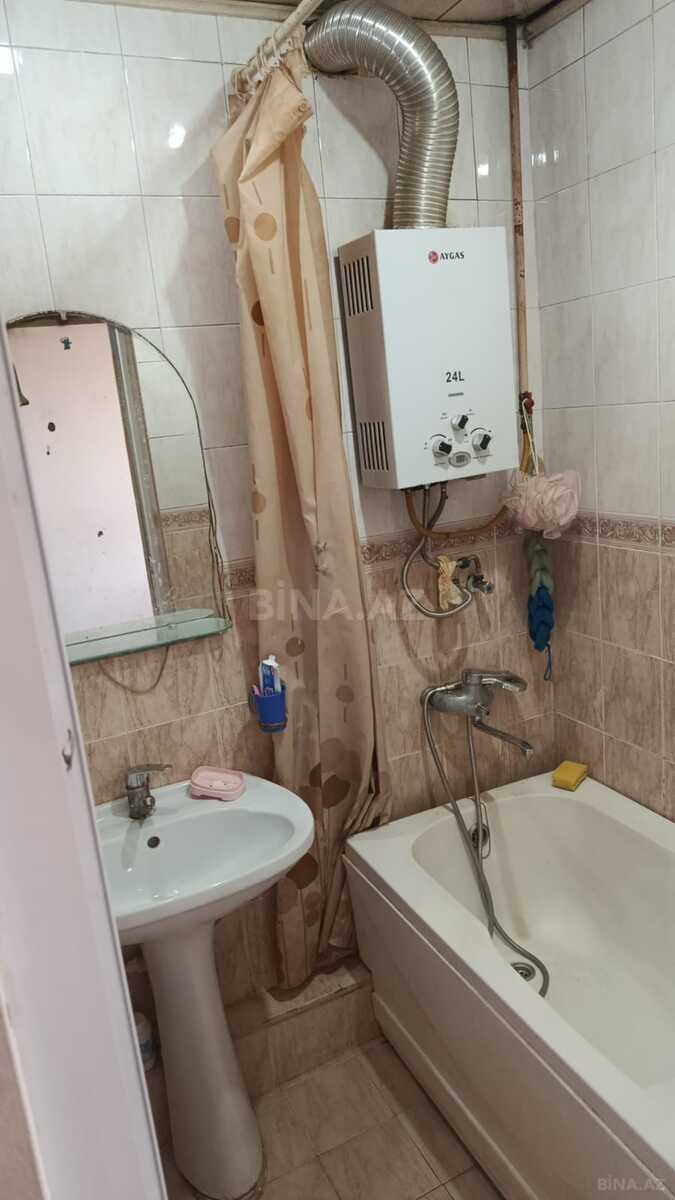 3 otaqlı Köhnə tikili, Həzi Aslanov m., Bakı
