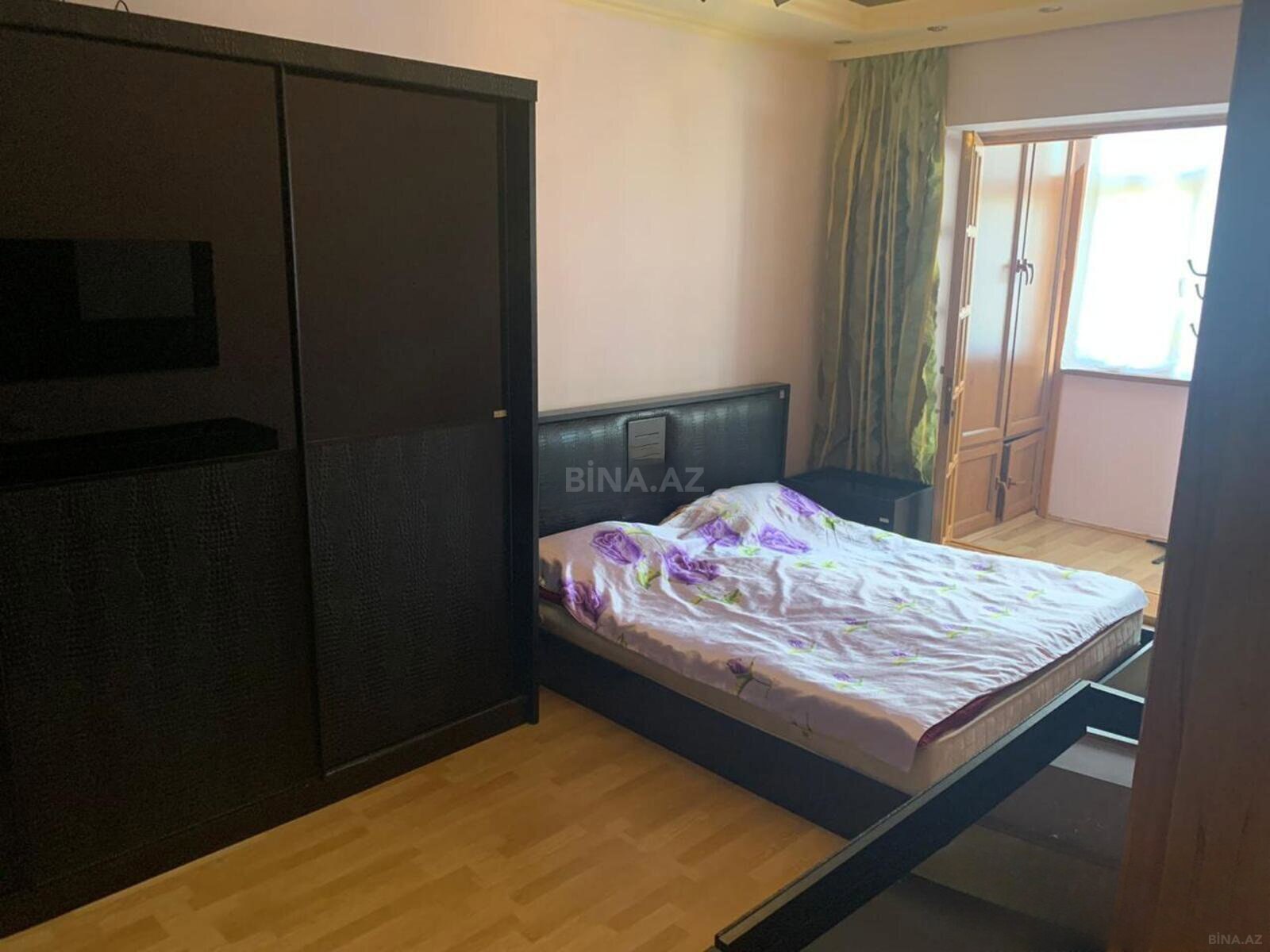 3 otaqlı Köhnə tikili, Həzi Aslanov m., Bakı