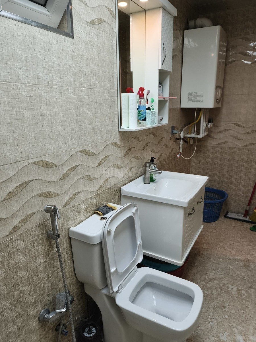 6 otaqlı Həyət evi/Bağ evi, Bülbülə q., Bakı
