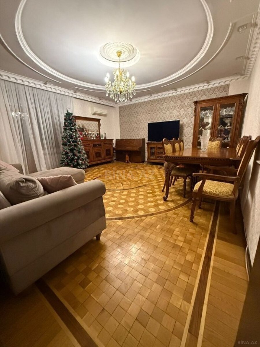 3 otaqlı Yeni tikili, Nizami r., Bakı