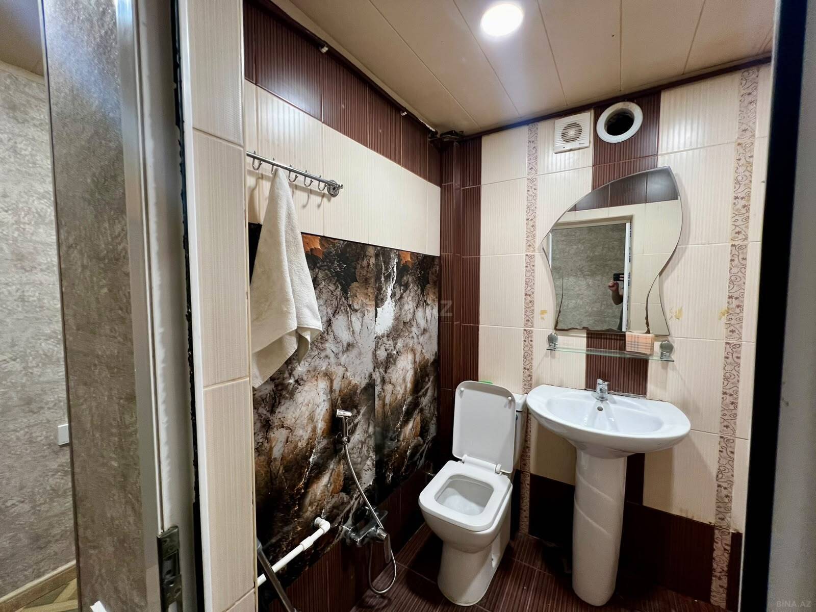 2 otaqlı Köhnə tikili, Neftçilər m., Bakı