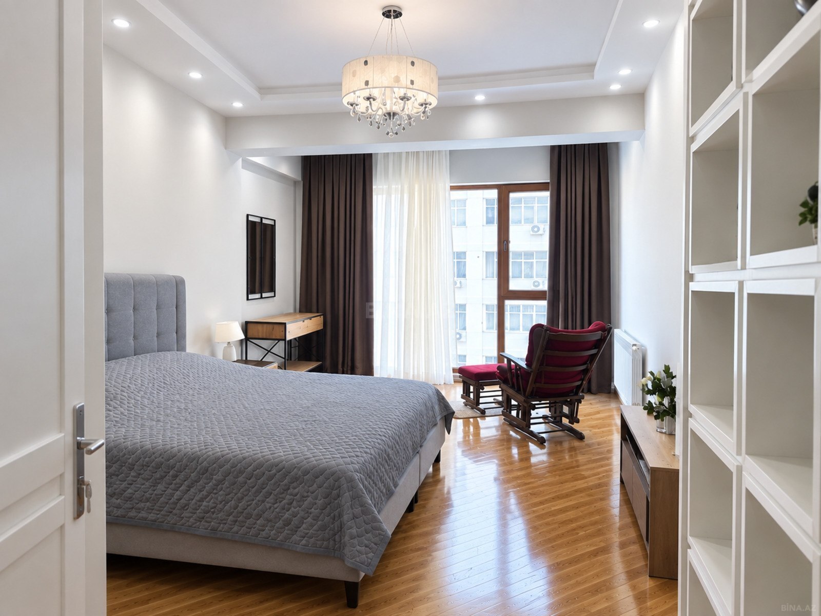 3 otaqlı Yeni tikili, Şah İsmayıl Xətai m., Bakı