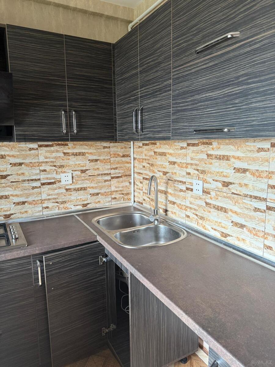 2 otaqlı Köhnə tikili, Massiv B q., Bakı