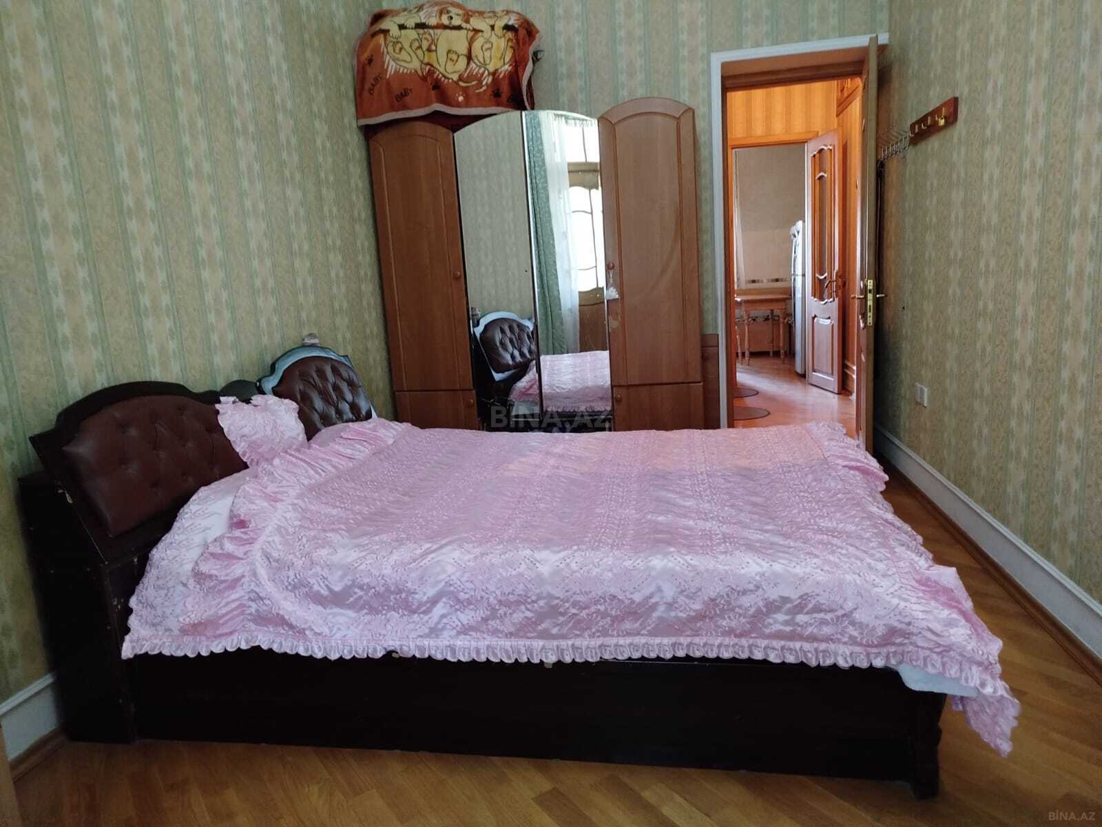 3 otaqlı Köhnə tikili, Azadlıq Prospekti m., Bakı