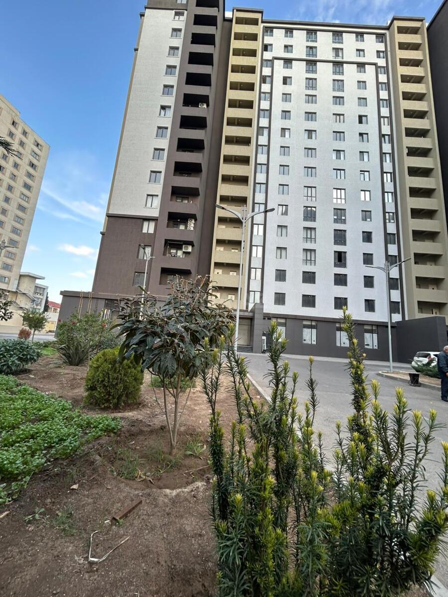 3 otaqlı Yeni tikili, Şah İsmayıl Xətai m., Bakı