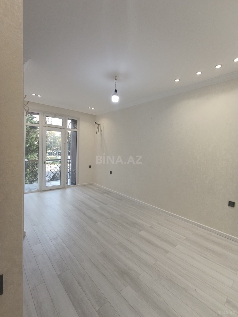 2 otaqlı Köhnə tikili, 28 May m., Bakı