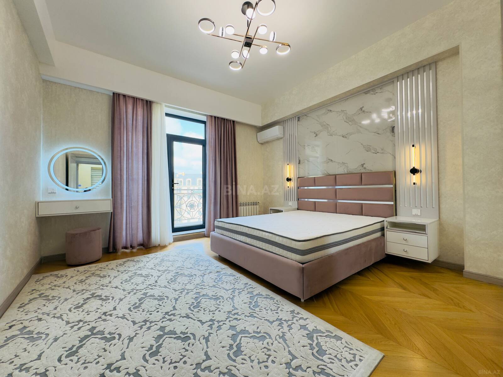 3 otaqlı Yeni tikili, Şah İsmayıl Xətai m., Bakı