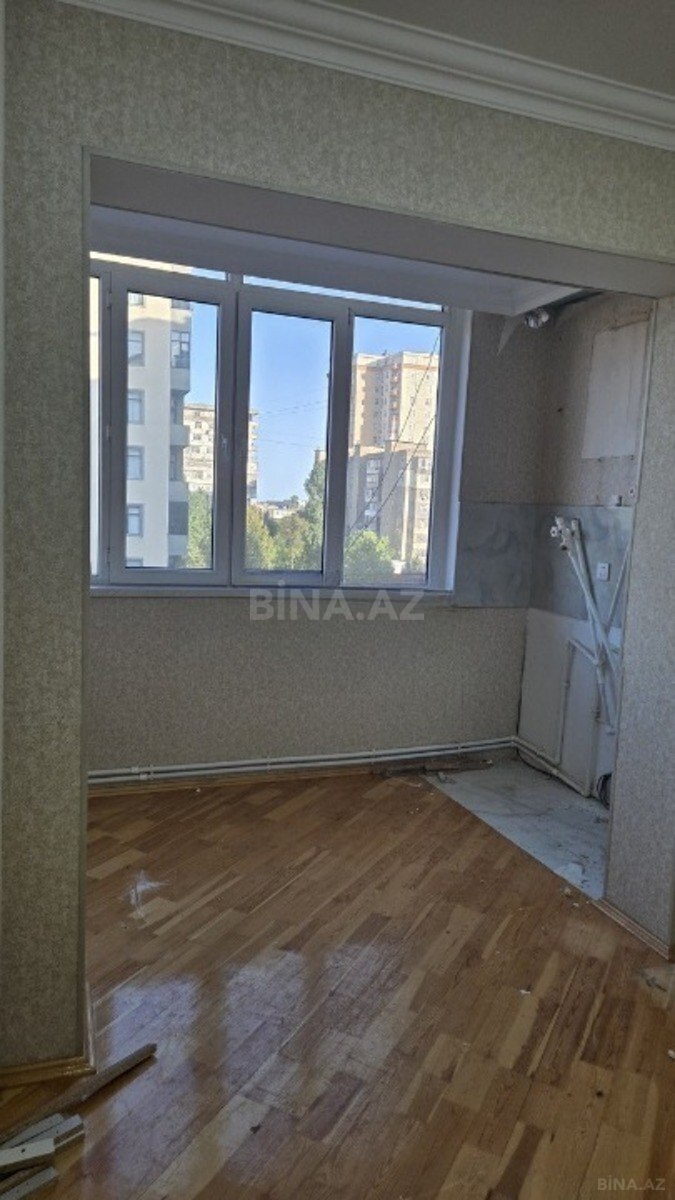 3 otaqlı Köhnə tikili, Azadlıq Prospekti m., Bakı