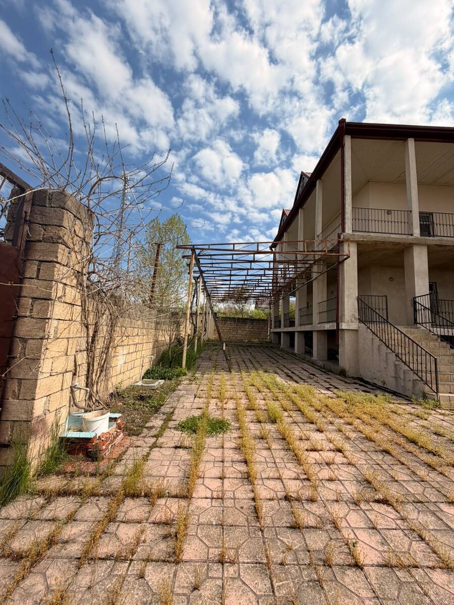 9 otaqlı Həyət evi/Bağ evi, Şamaxı