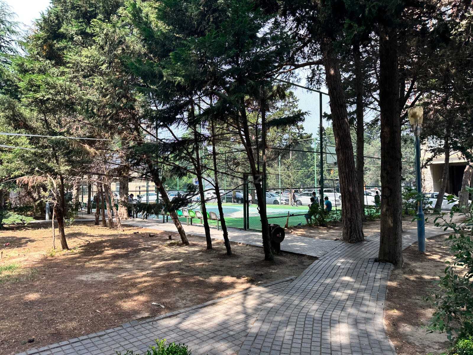 3 otaqlı Köhnə tikili, Azadlıq Prospekti m., Bakı