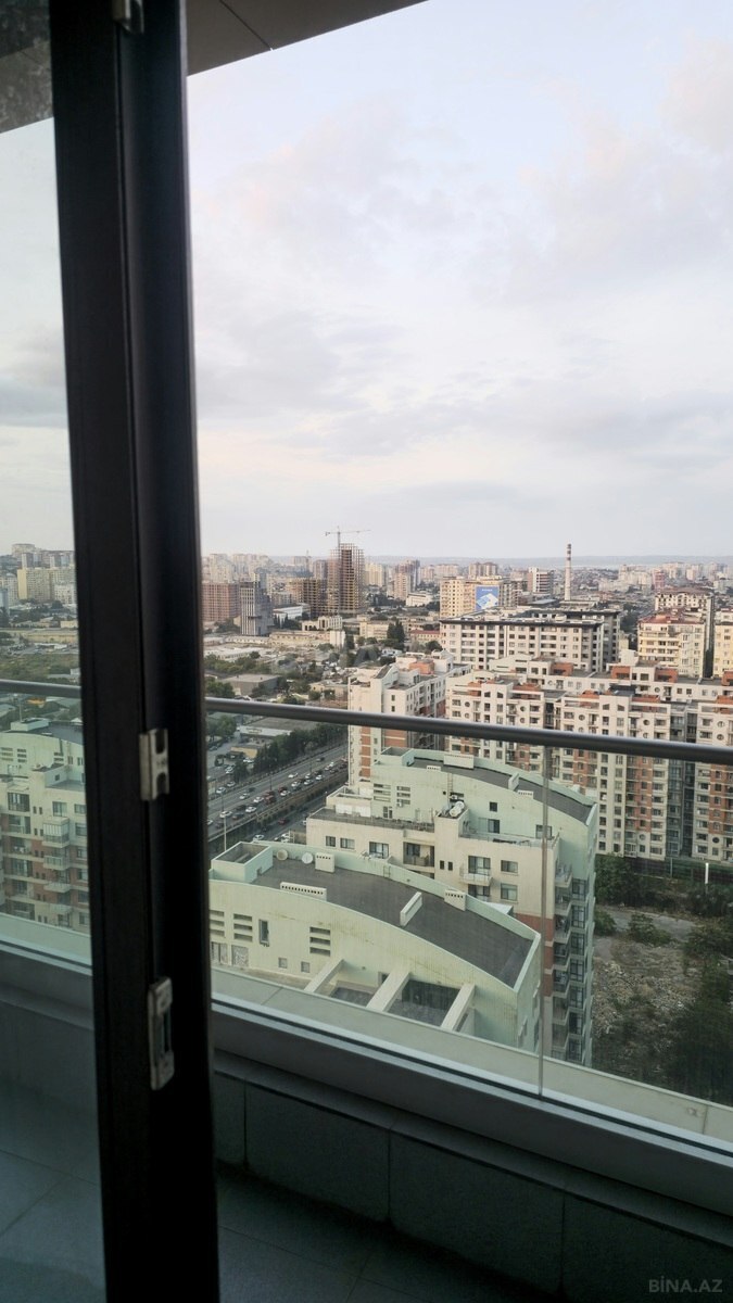 3 otaqlı Yeni tikili, 8 Noyabr m., Bakı