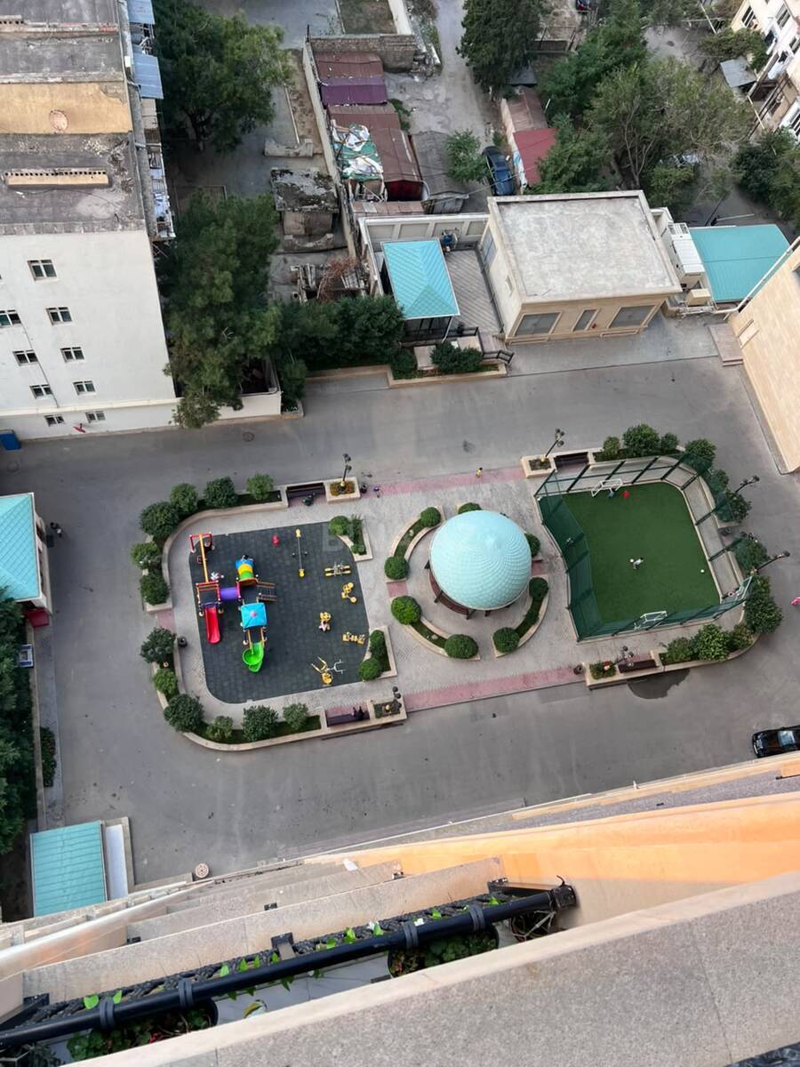 4 otaqlı Yeni tikili, Elmlər Akademiyası m., Bakı