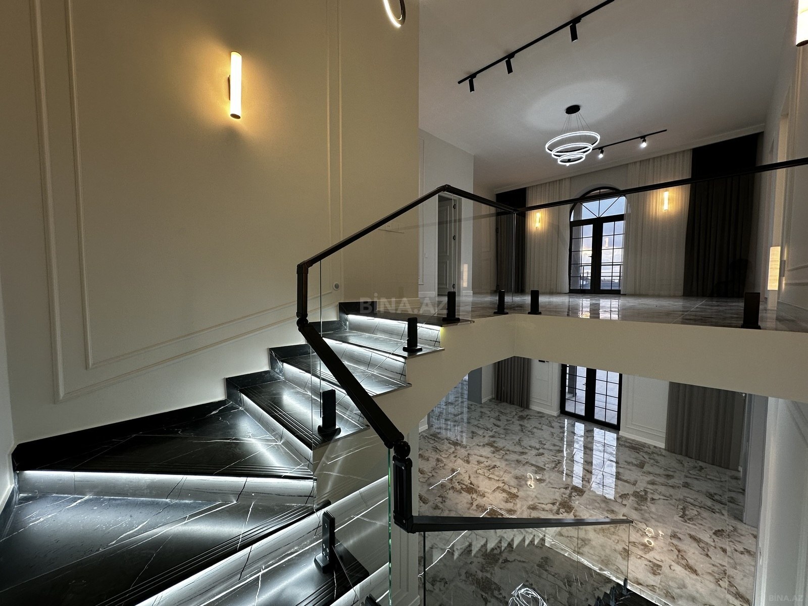 6 otaqlı Həyət evi/Bağ evi, Mərdəkan q., Bakı