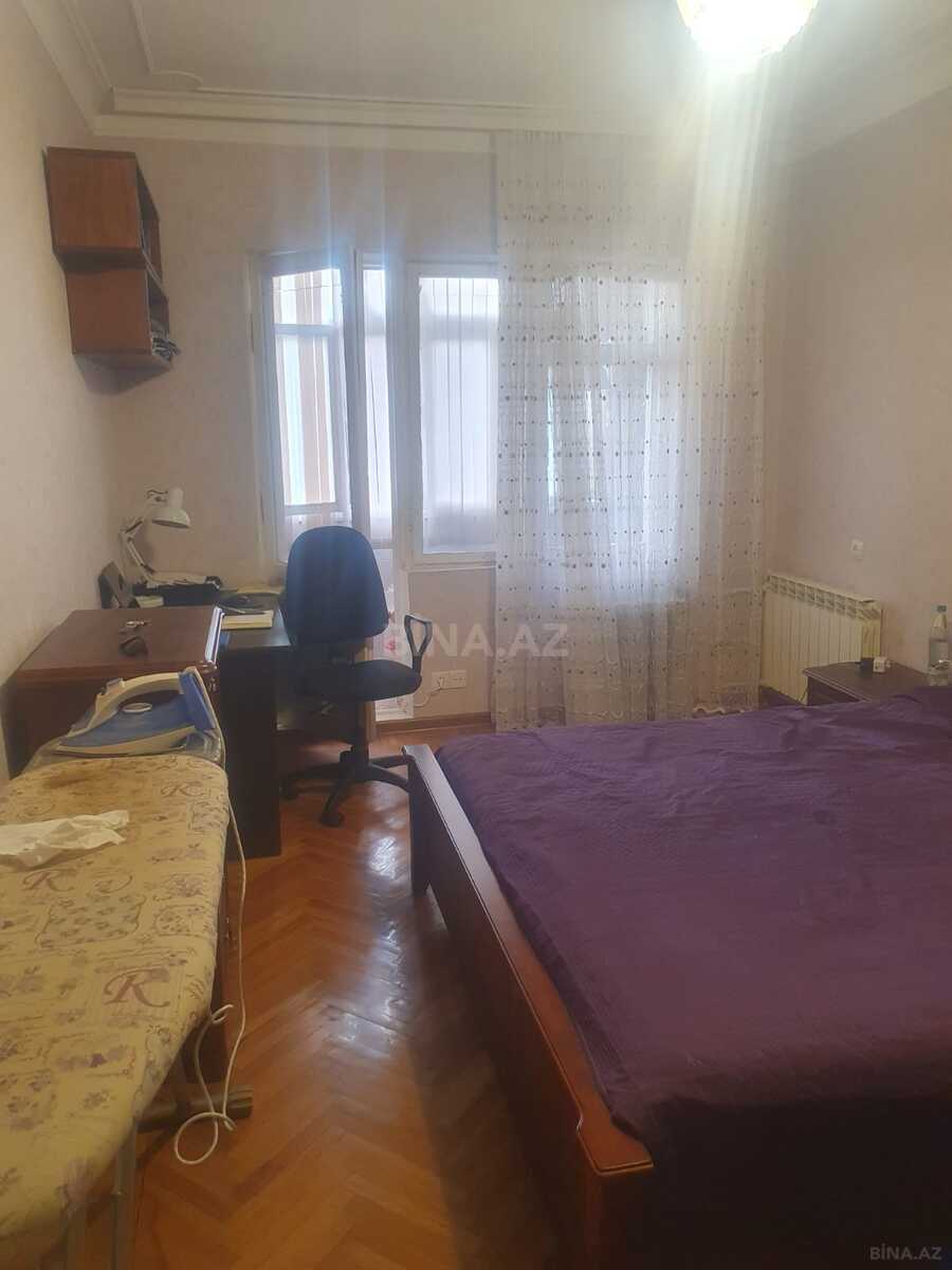 3 otaqlı Köhnə tikili, Azadlıq Prospekti m., Bakı