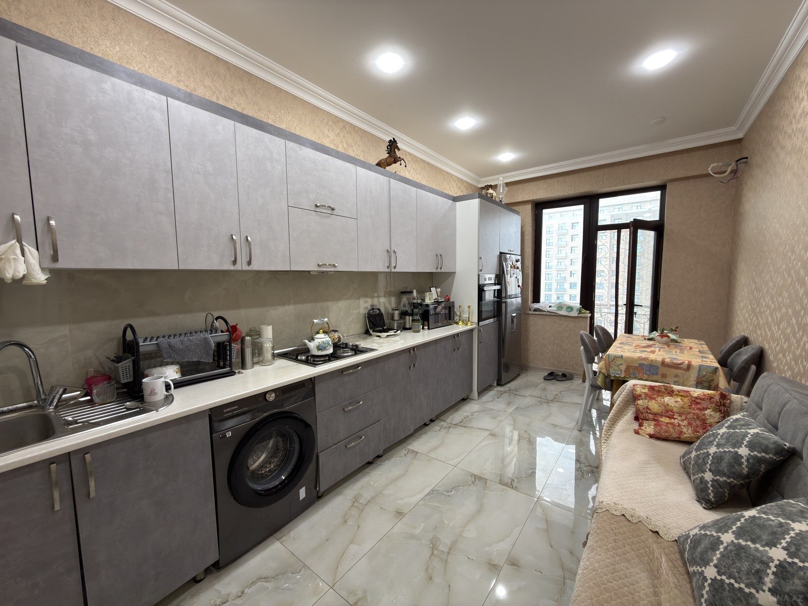 2 otaqlı Yeni tikili, 28 May m., Bakı