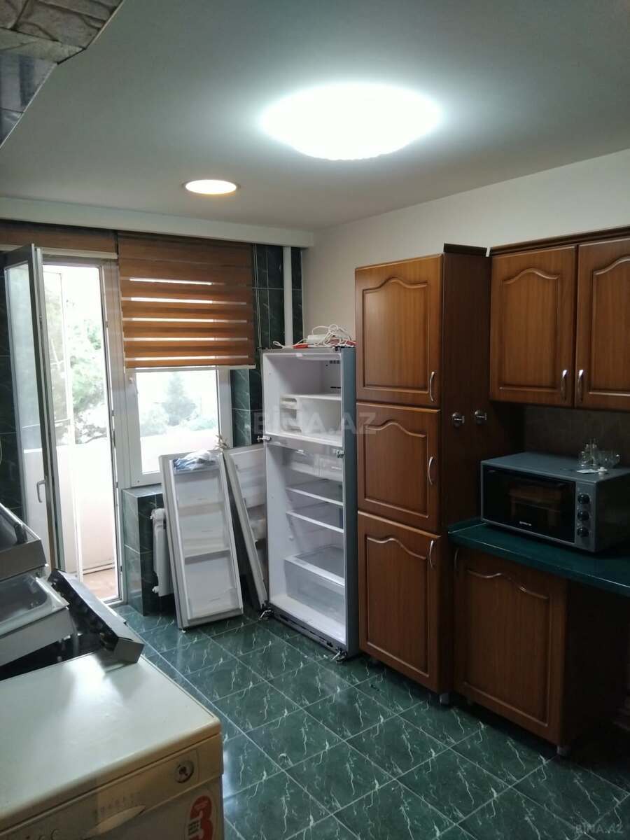 3 otaqlı Yeni tikili, Elmlər Akademiyası m., Bakı
