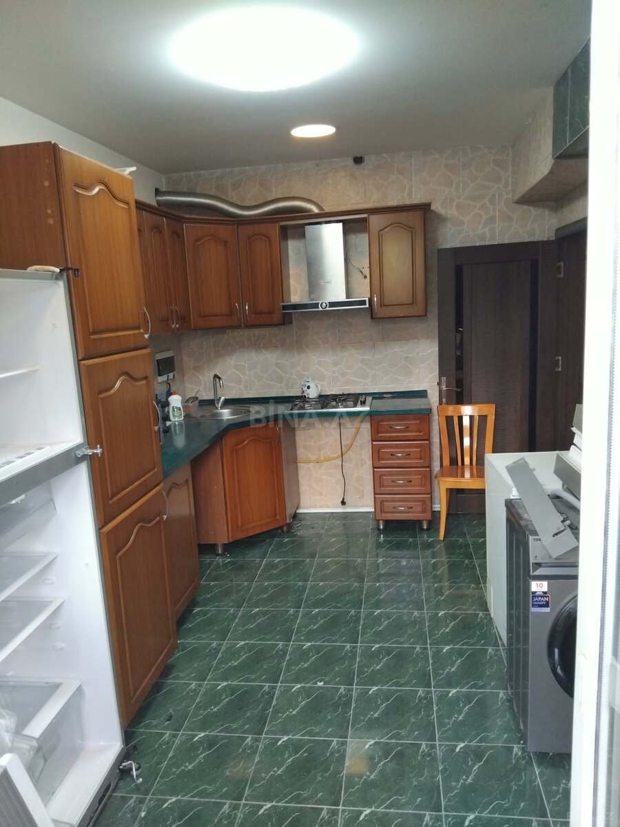 3 otaqlı Yeni tikili, Elmlər Akademiyası m., Bakı