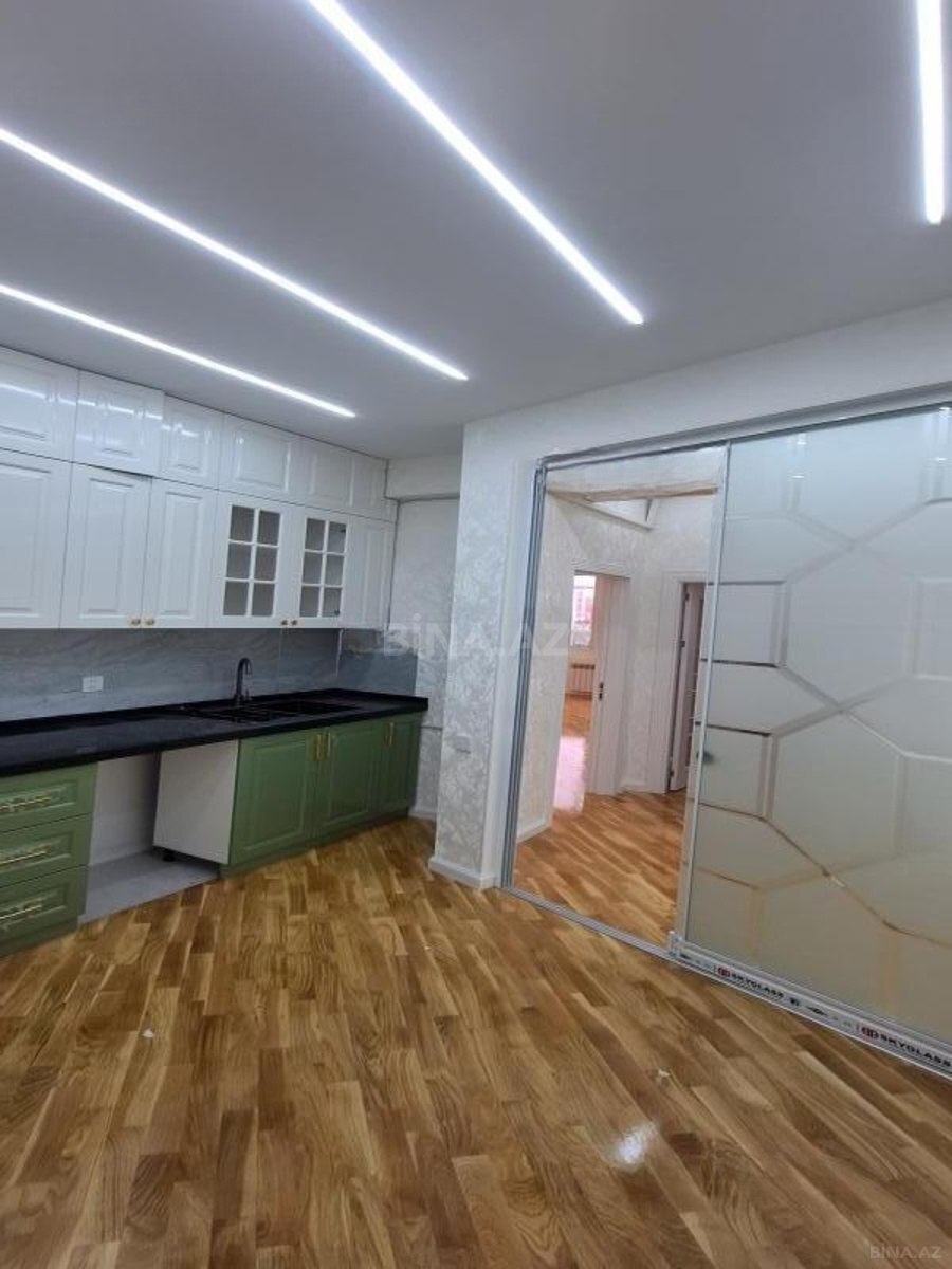 3 otaqlı Yeni tikili, 7-ci mikrorayon q., Bakı