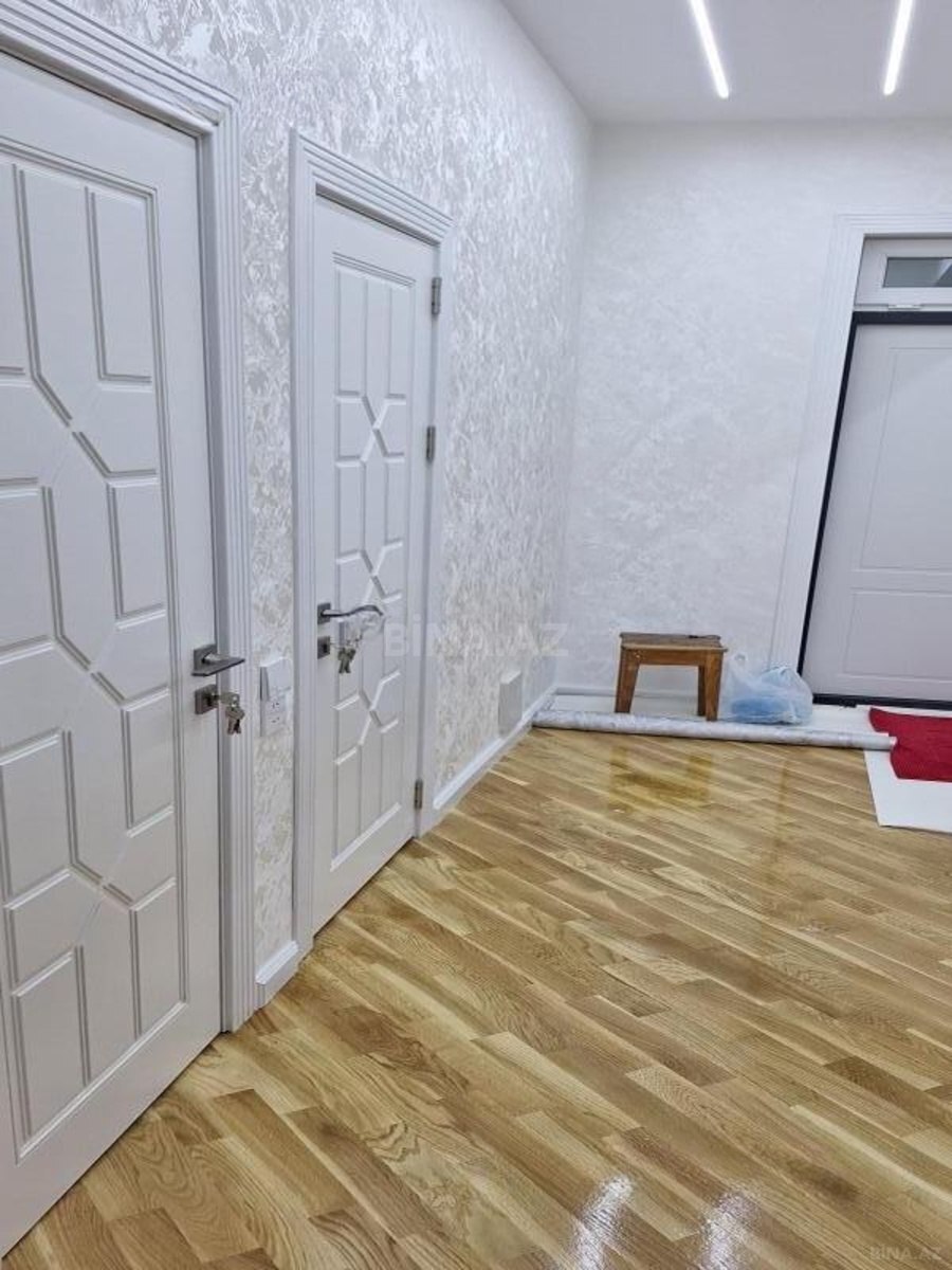 3 otaqlı Yeni tikili, 7-ci mikrorayon q., Bakı