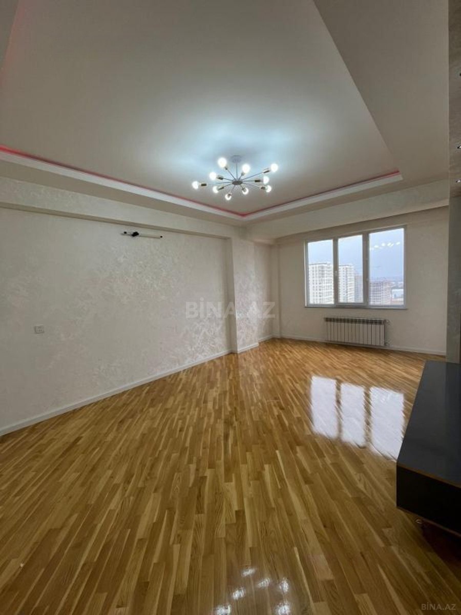 3 otaqlı Yeni tikili, 7-ci mikrorayon q., Bakı