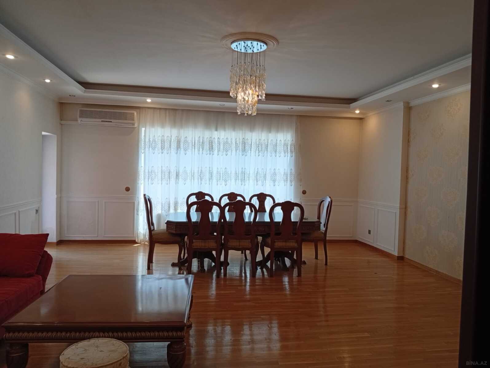 5 otaqlı, 240.0 m², Nizami