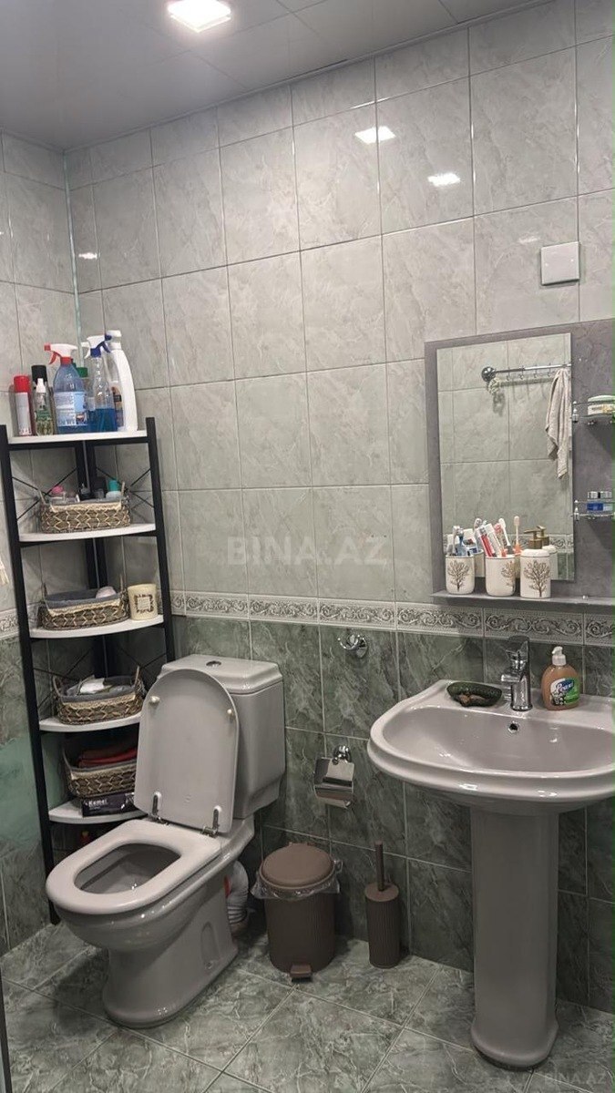 2 otaqlı Köhnə tikili, Şah İsmayıl Xətai m., Bakı