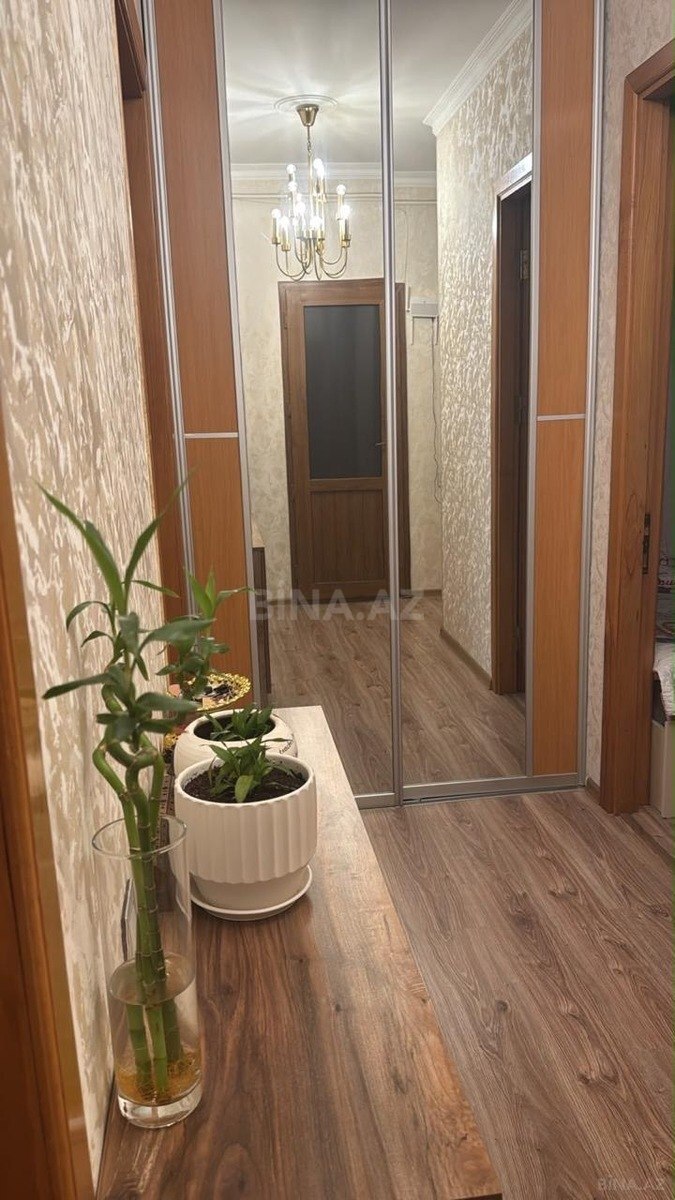 2 otaqlı Köhnə tikili, Şah İsmayıl Xətai m., Bakı