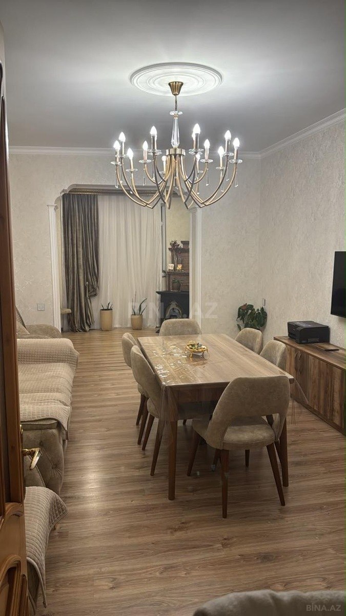 2 otaqlı Köhnə tikili, Şah İsmayıl Xətai m., Bakı