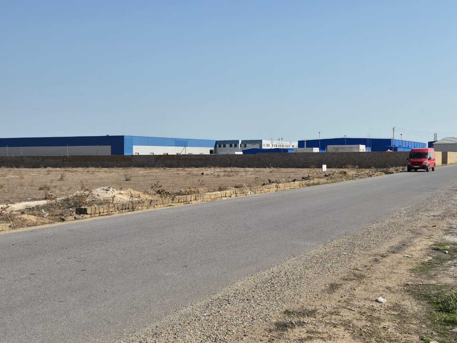 Torpaq Binə q., Bakı