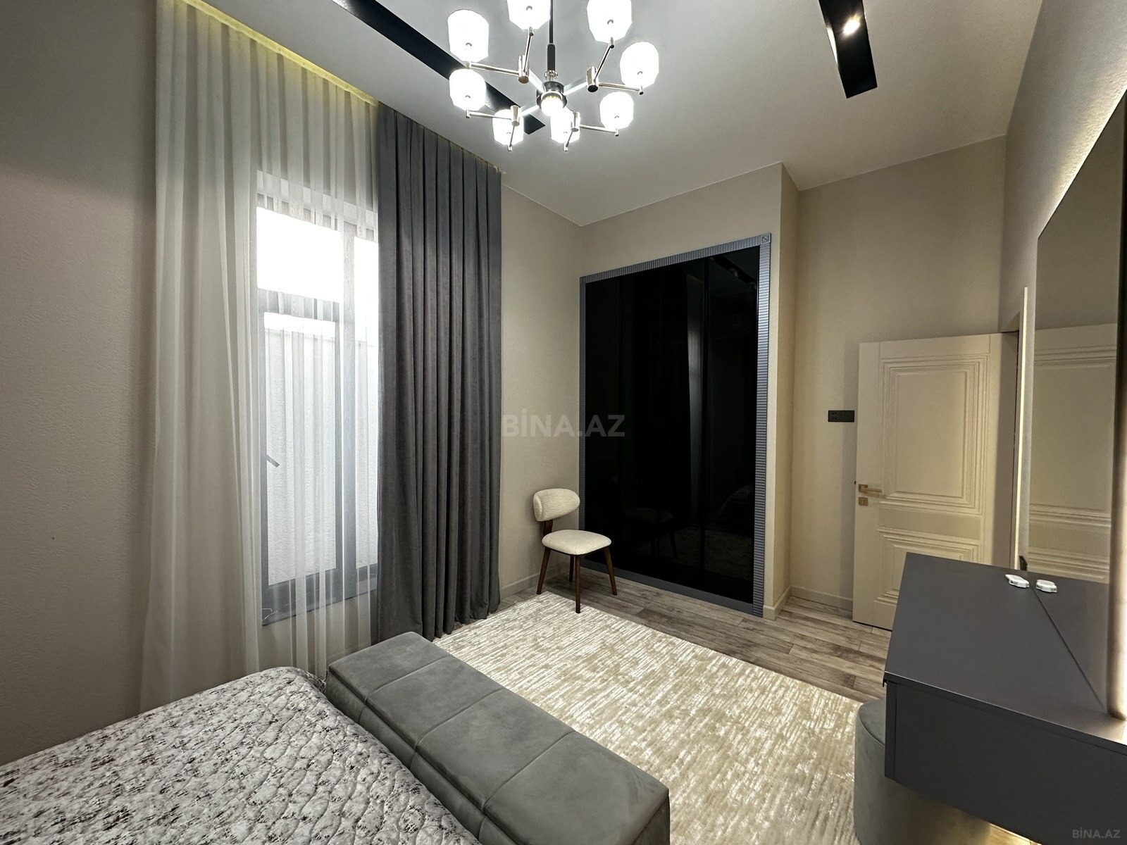 4 otaqlı Həyət evi/Bağ evi, Şüvəlan q., Bakı