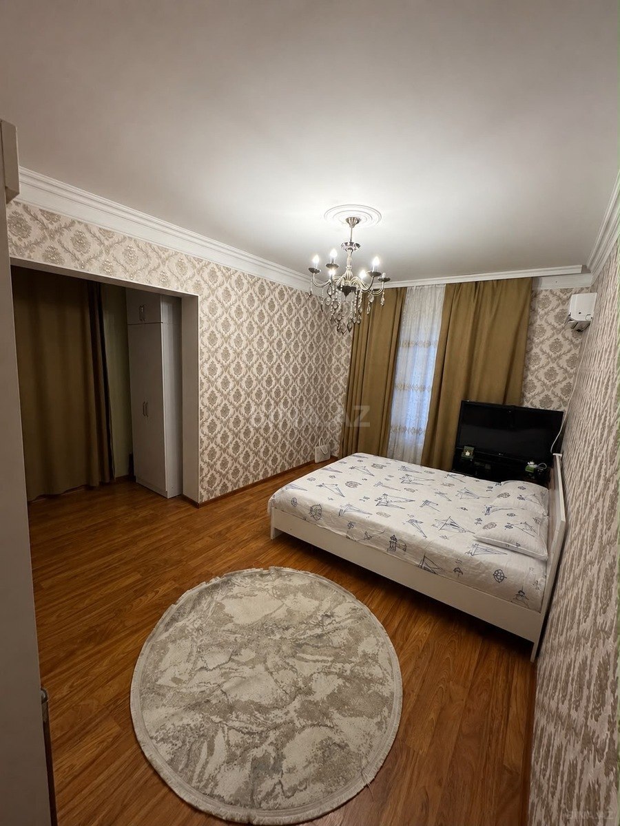 2 otaqlı Köhnə tikili, Memar Əcəmi m., Bakı