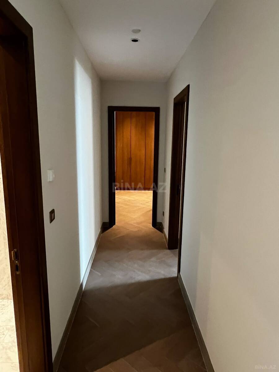 3 otaqlı Yeni tikili, Şah İsmayıl Xətai m., Bakı