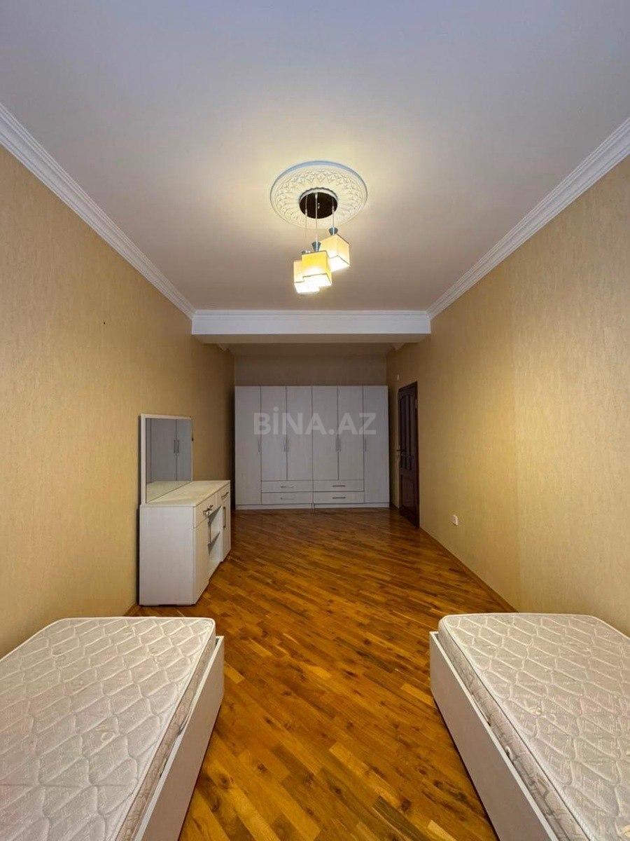 3 otaqlı Yeni tikili, İnşaatçılar m., Bakı