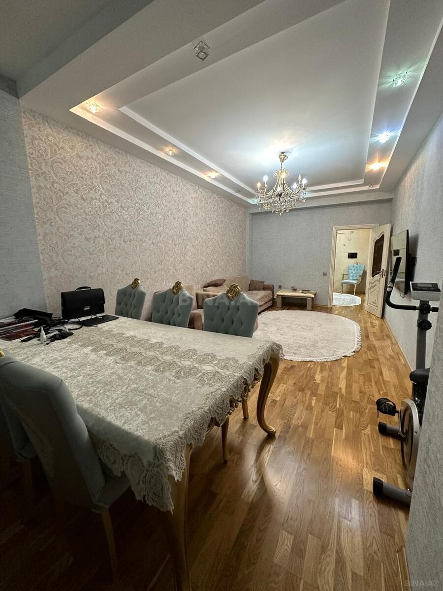 3 otaqlı Yeni tikili, Memar Əcəmi m., Bakı