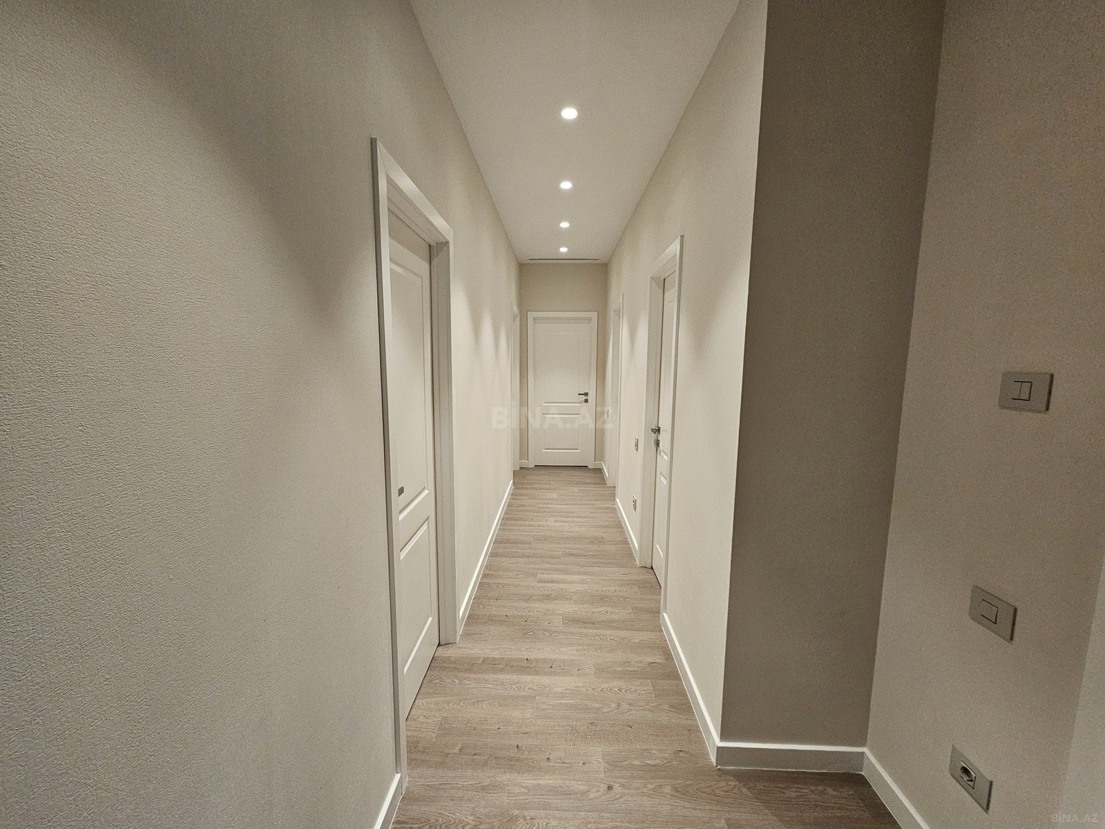 3 otaqlı Yeni tikili, Ağ şəhər q., Bakı